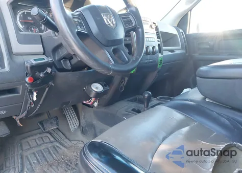 2012 Dodge Ram 2500 St z USA, uszkodzony, nr VIN 3C6TD5HT4CG211559